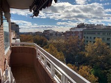 Piso en passeig sant joan piso alto y luminoso con gran terraza superior en Barcelona