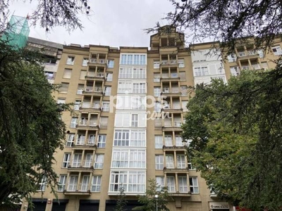 Apartamento en alquiler en Pío XII.aren Plaza en Amara Berri por 875 €/mes