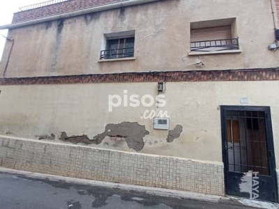 Casa adosada en venta en Los Navalmorales en Los Navalmorales por 34.900 €