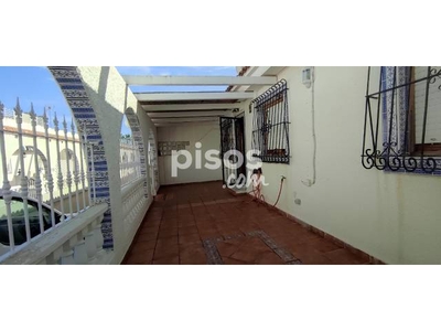 Casa pareada en venta en Calle de Nerea