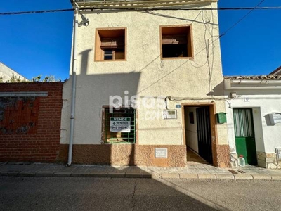 Casa rústica en venta en Yunquera de Henares en Yunquera de Henares por 50.000 €