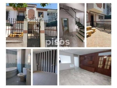 Chalet adosado en venta en Sevilla Este