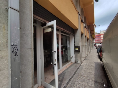 Local en venta en Girona de 65 m²