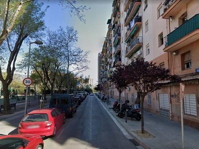 Piso en venta en Badalona de 61 m²