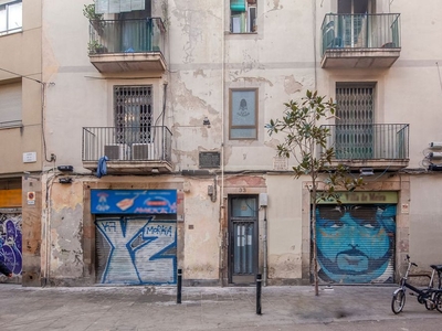 Piso en venta en Barcelona de 64 m²