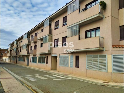 Piso en venta en Calle Casta Álvarez en Pinseque por 108.000 €