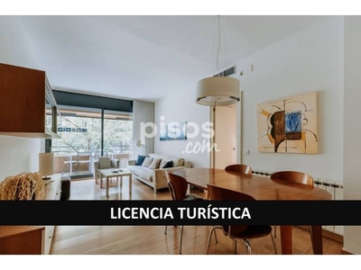 Piso en venta en Carrer de Joan Güell, cerca de Passatge de Serra i Arola en Sants por 595.000 €