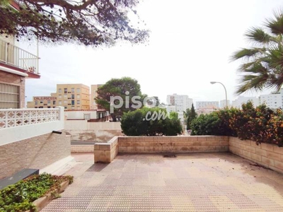 Piso en venta en Carrer del Montdúver