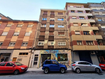 Piso en venta en La Felguera de 73 m²