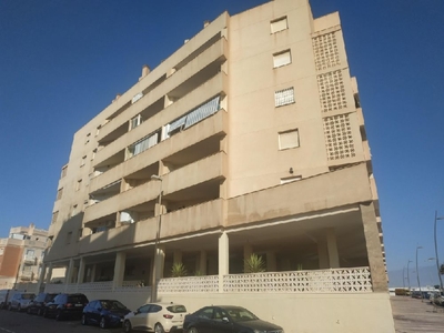 Piso en venta en Roquetas De Mar de 60 m²