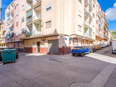 Piso en venta en Villena de 94 m²