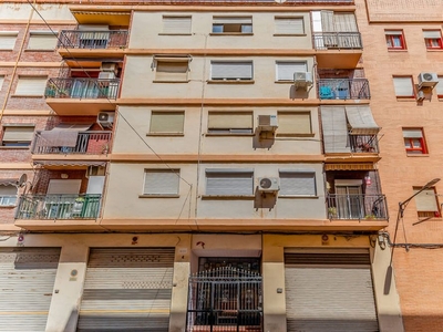 Piso en venta en Xirivella de 70 m²