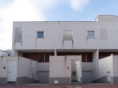 Vivienda en C/ Manuel de Falla - Alcantarilla -