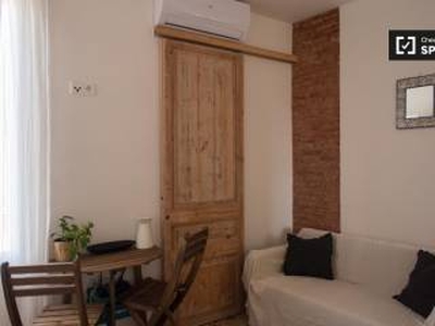 Piso de una habitación Carrer de Rocafort, La Nova Esquerra de l'Eixample, Barcelona