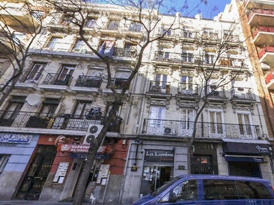 Apartamento de alquiler en Calle de Ponzano, Ríos Rosas - Nuevos Ministerios