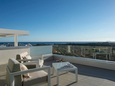 Apartamento en venta en Cancelada, Estepona, Málaga