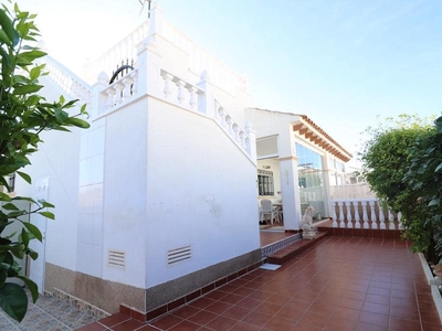 Casa en venta en Punta Prima, Orihuela, Alicante