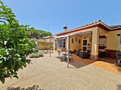 Chalet en venta en Chiclana de la Frontera, Cádiz