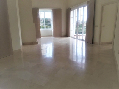 Piso en venta en Guadalmina Alta, Marbella, Málaga