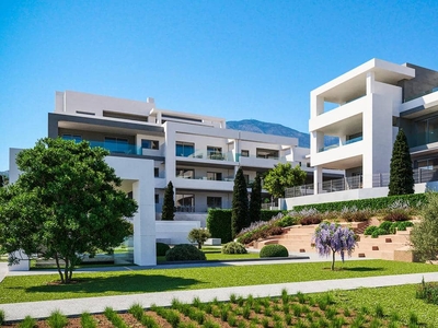 Piso en venta en La Concha - Resina Golf, Estepona, Málaga