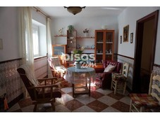 Casa adosada en venta en , Cerca del Lago, Periferia, en El Campo, Zona Rural, Zona Comercial en Alcaucín por 99.000 €