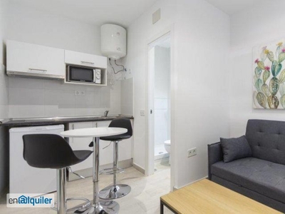 Acogedor apartamento de 1 dormitorio en alquiler en Usera
