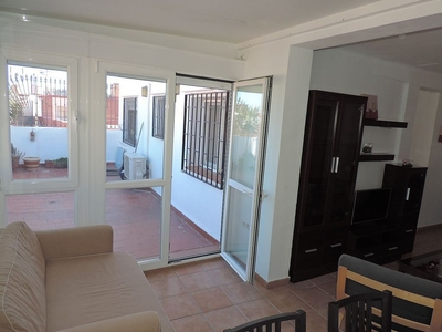 Alquiler de ático en calle Álvaro de Bazán de 3 habitaciones con terraza y garaje