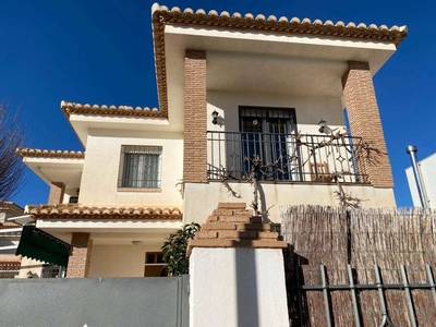 Casa en venta en Baza, Granada