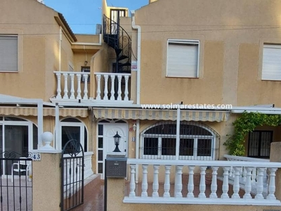 Casa en venta en Punta Prima, Torrevieja, Alicante