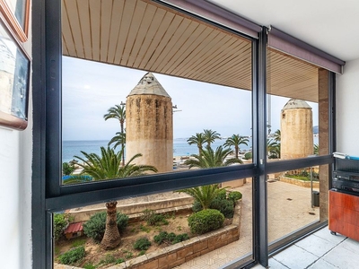 Venta de piso en El Molinar - Can Pere Antoni de 3 habitaciones con terraza y piscina