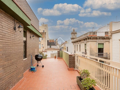 Ático de 72m² con 125m² terraza en venta en Gràcia