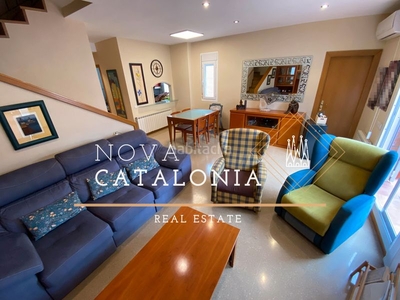 Casa adosada preciosa casa familiar con garaje privado en Can Deu () en Sabadell