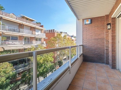 Piso espectacular piso en calle àngel guimerà en Tres Torres Barcelona