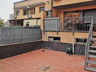 Casa adosada en venta en Carrer Julià Carbonell