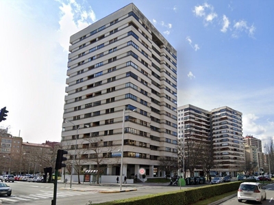 Alquiler de piso con terraza en Iturrama, Azpilagaña (Pamplona), Iturrama