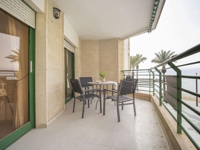 Apartamento en venta en Las Piscinas Naturales, Torrevieja, Alicante