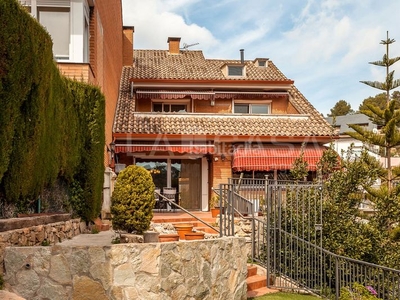 Casa pareada fantastica casa apareada en corbera en Corbera de Llobregat