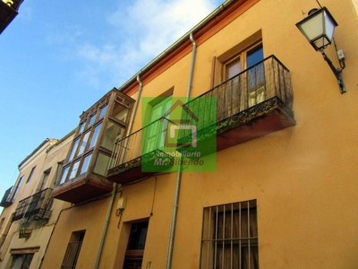 Venta Piso en Calle de las Infantas. Zamora. A reformar primera planta con balcón calefacción individual