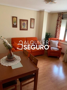 Alquiler de piso en Carretas - Huerta de Marzo - La Pajarita de 2 habitaciones con terraza y muebles