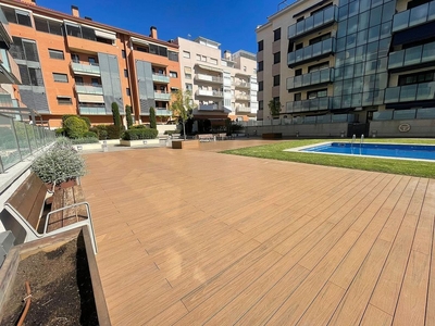 Alquiler de piso en Els Canyars de 3 habitaciones con terraza y piscina