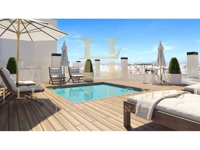 Ático en venta en Ensanche - Diputación de 1 habitación con terraza y piscina