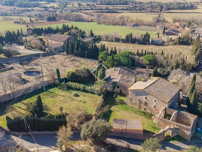 Casa rural de 1,045m² en venta en Alt Empordà, Girona