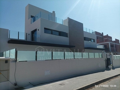 Chalet en venta en Filipinas, Alicante