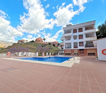 Dúplex en venta en Torreblanca del Sol de 3 habitaciones con terraza y piscina