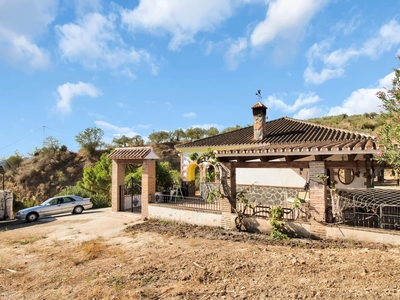 Finca/Casa Rural en venta en Alozaina, Málaga