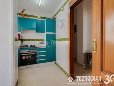 Piso de tres habitaciones 74 m², Sant Andreu, Barcelona