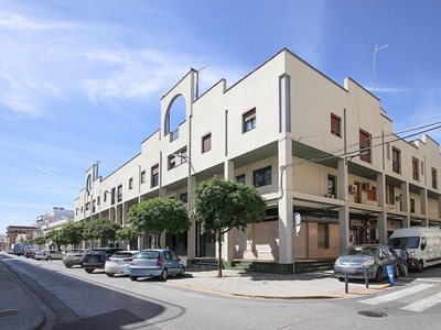 Piso en venta en Arenal - La Pólvora de 3 habitaciones con terraza y garaje