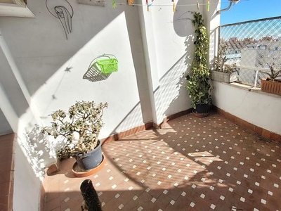 Piso en venta en Goya de 6 habitaciones con terraza y balcón