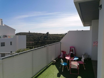 Piso en venta en La Cala del Moral de 3 habitaciones con terraza y piscina