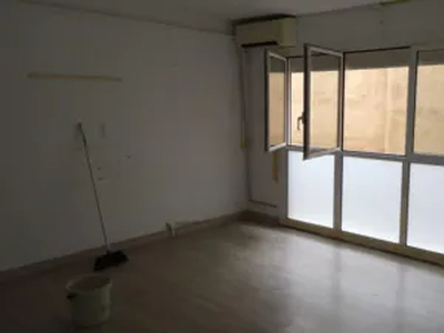 Piso en venta en Raval de Montserrat